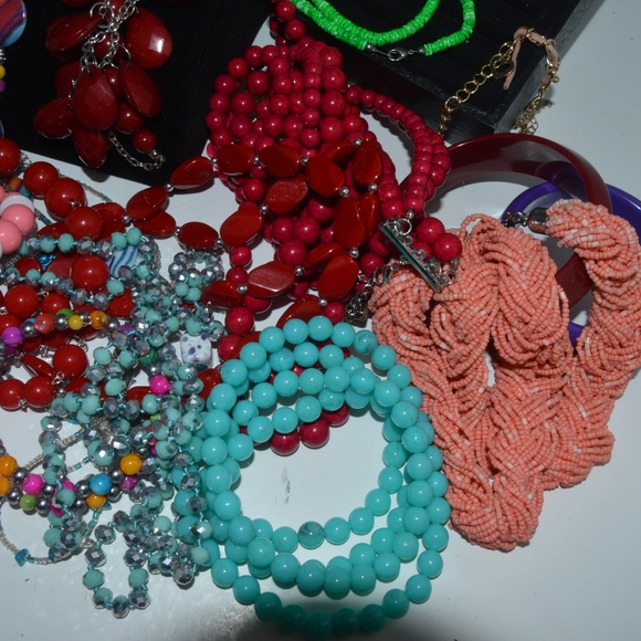 Colorful Jewelry bundle - Picture 7 of 9
